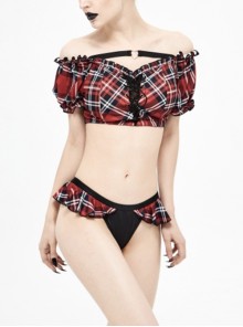 Punk Style Personality Ruffled Grid Pattern Decorated Black And Red Swim Shorts