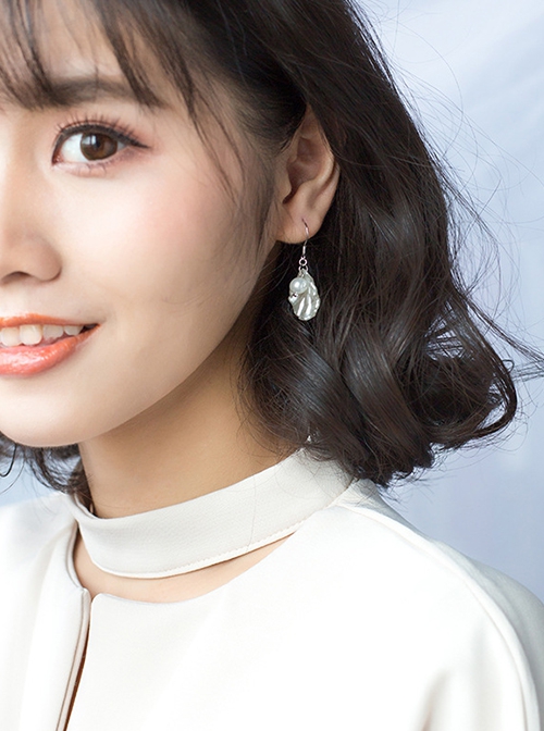 925 Silver Needle White Shell Pearl Ocean Style Natural Beauty Versatile Classic Lolita Earrings