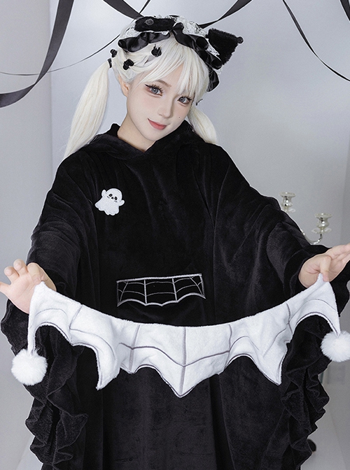 Ghost Series Gothic Cobweb Black Flaw Fashion Warm Fit Lolita Lapel Long Woolen Coat Cape