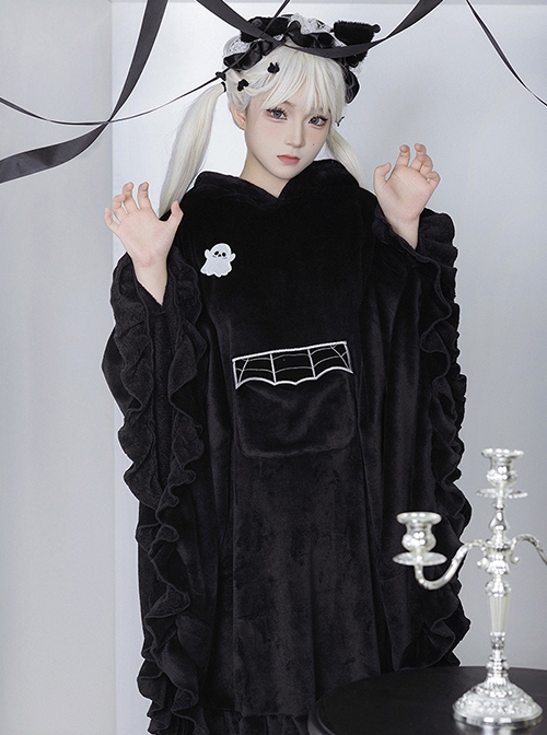 Ghost Series Gothic Cobweb Black Flaw Fashion Warm Fit Lolita Lapel Long Woolen Coat Cape